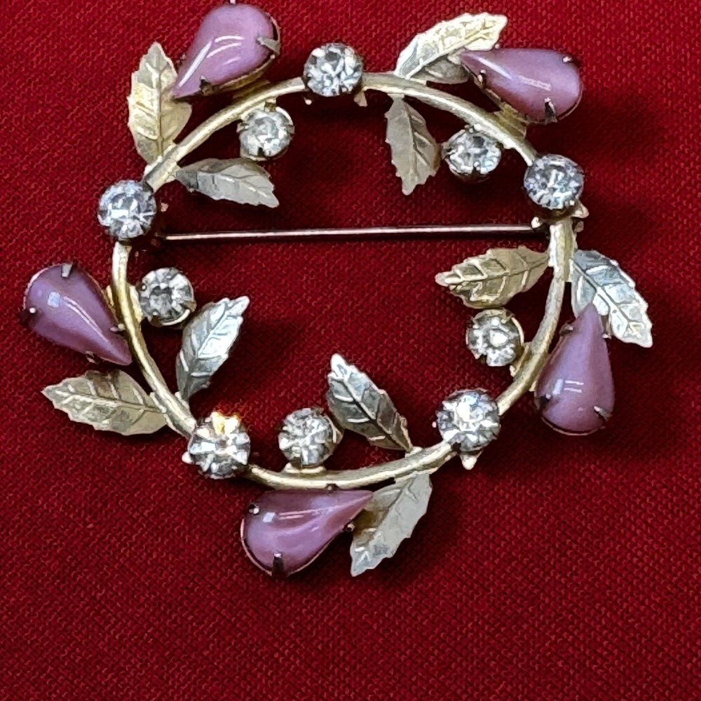 Vintage Wreath Goldtone Brooch With Pink‎ Stones 1970s